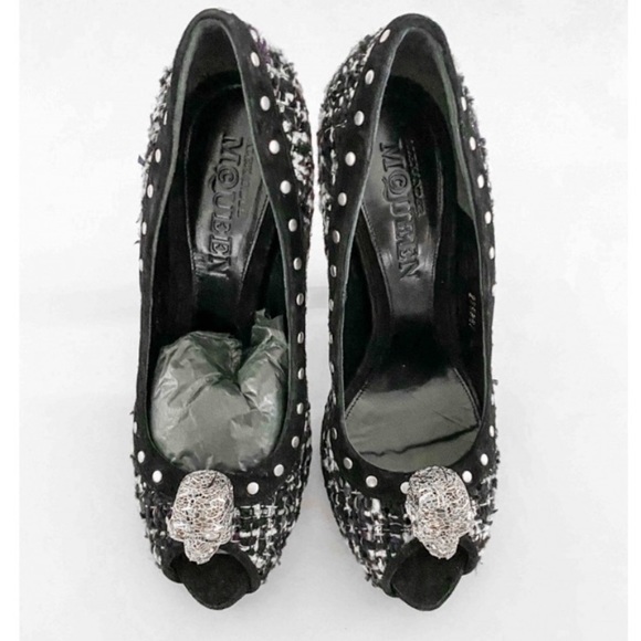 Alexander McQueen Heels 💀 - Picture 6 of 8